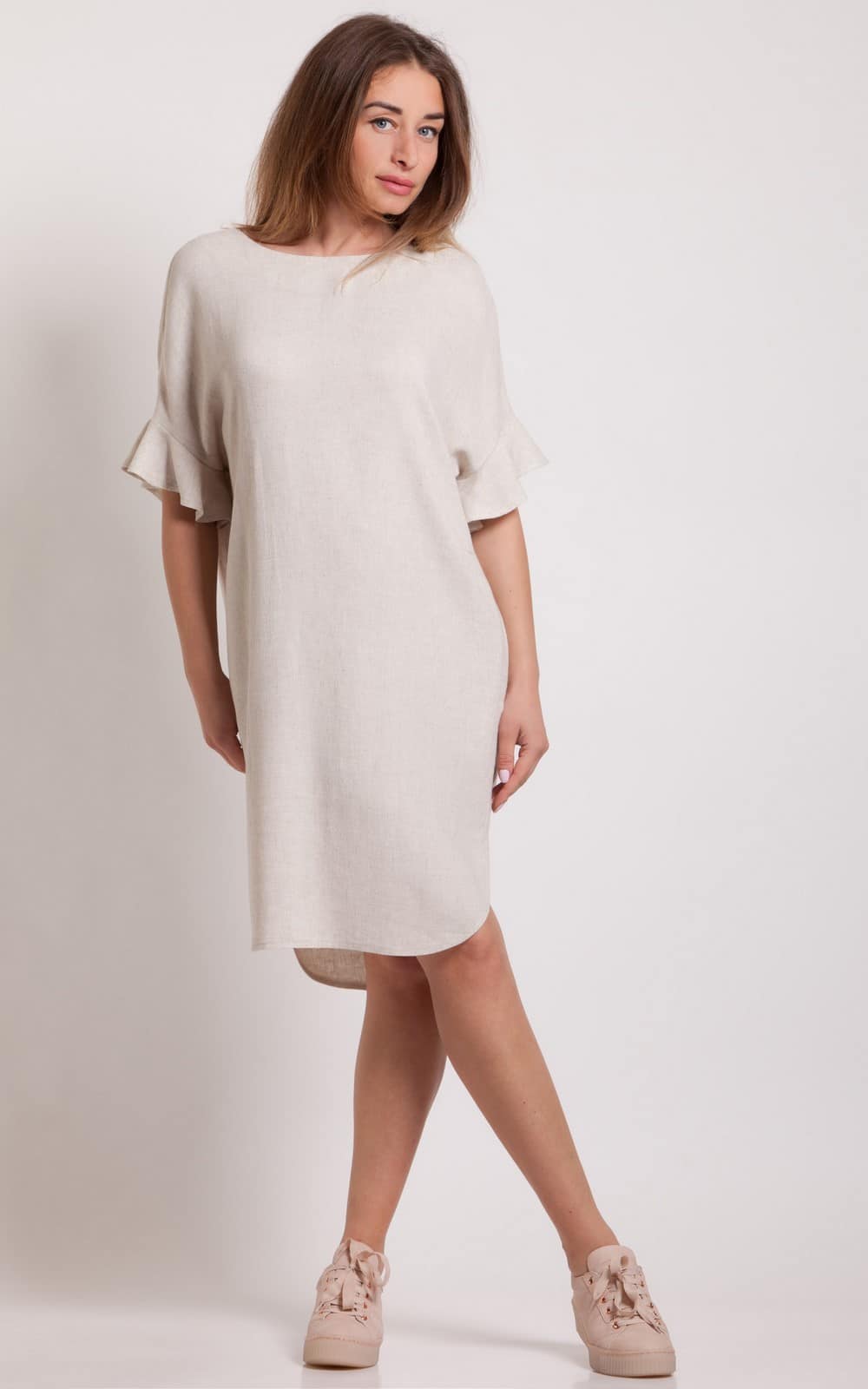 ĒRTA VASARAS KLEITA AR IZŠUVUMIEM Magnolica