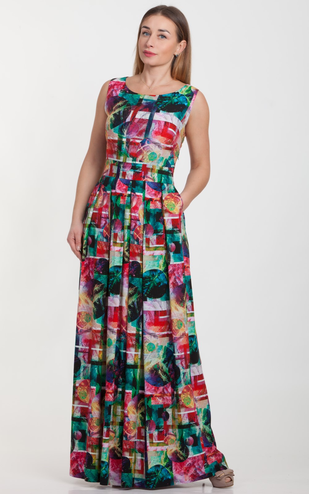 IKDIENAS KLEITA MELNA KRĀSA Magnolica