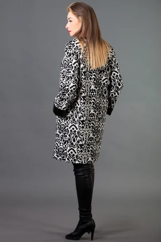 TRIKOTĀŽAS KLEITA   BRĪVS A- SILUETS  KRĀSA - ZEBRA     Magnolica