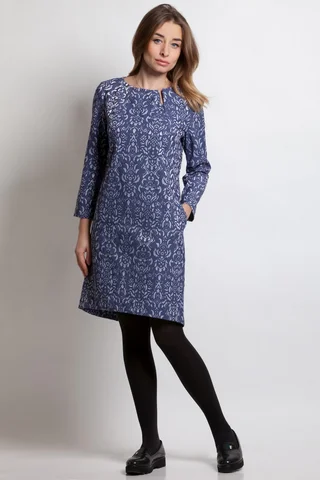 Melna vakara kokteilkleita Magnolica