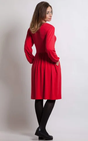 IKDIENAS BIROJA KOSTIMS Magnolica