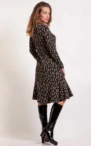 LIELISKA A- SILUETS KLEITA Magnolica