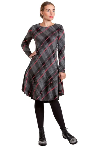 PAVASARA-VASARAS IKDIENAS KOSTIMS KRĀSA ROZĀ Magnolica