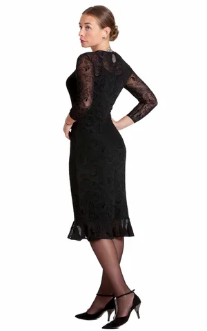 PELDKOSTĪMS AR ATVĒRTU MUGURU UZ PLATĀM LENCĪTĒM, BĒŠĀ KRĀSĀ Magnolica