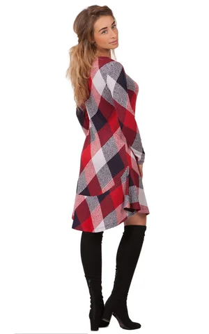 Rūtots atsevišķais peldkostīms ar dzelteni baltu bantīti. Magnolica