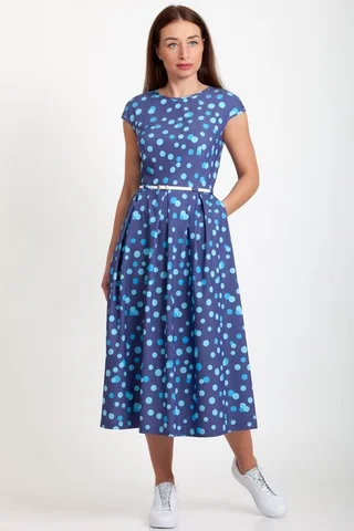 DEKORATĪVAIS SPILVENS AR RĀVĒJSLĒDZĒJA SPILVENDRĀNU. 45/45 CM Magnolica